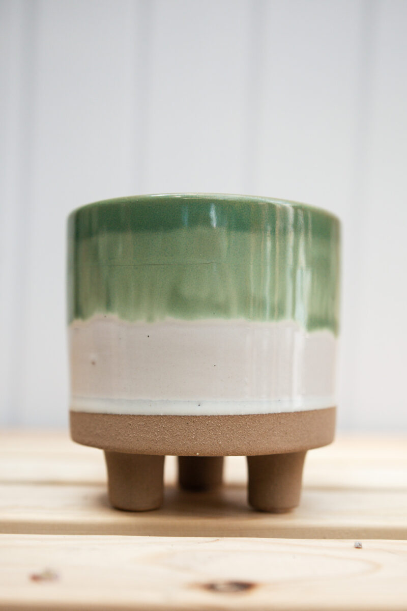 Osłonka na nóżkach leśna polana