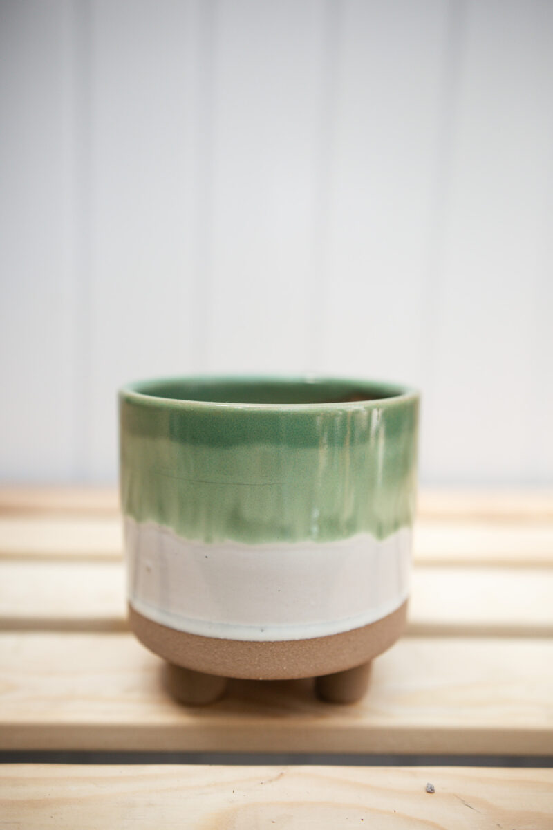 Osłonka na nóżkach leśna polana