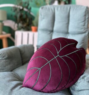 Poduszka Alokazja Red Secret Leaf Pillows
