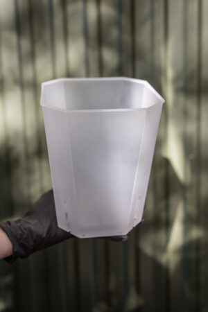 WYSOKA PLASTIKOWA DONICZKA KWADRATOWA