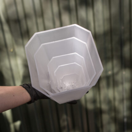 WYSOKA PLASTIKOWA DONICZKA KWADRATOWA